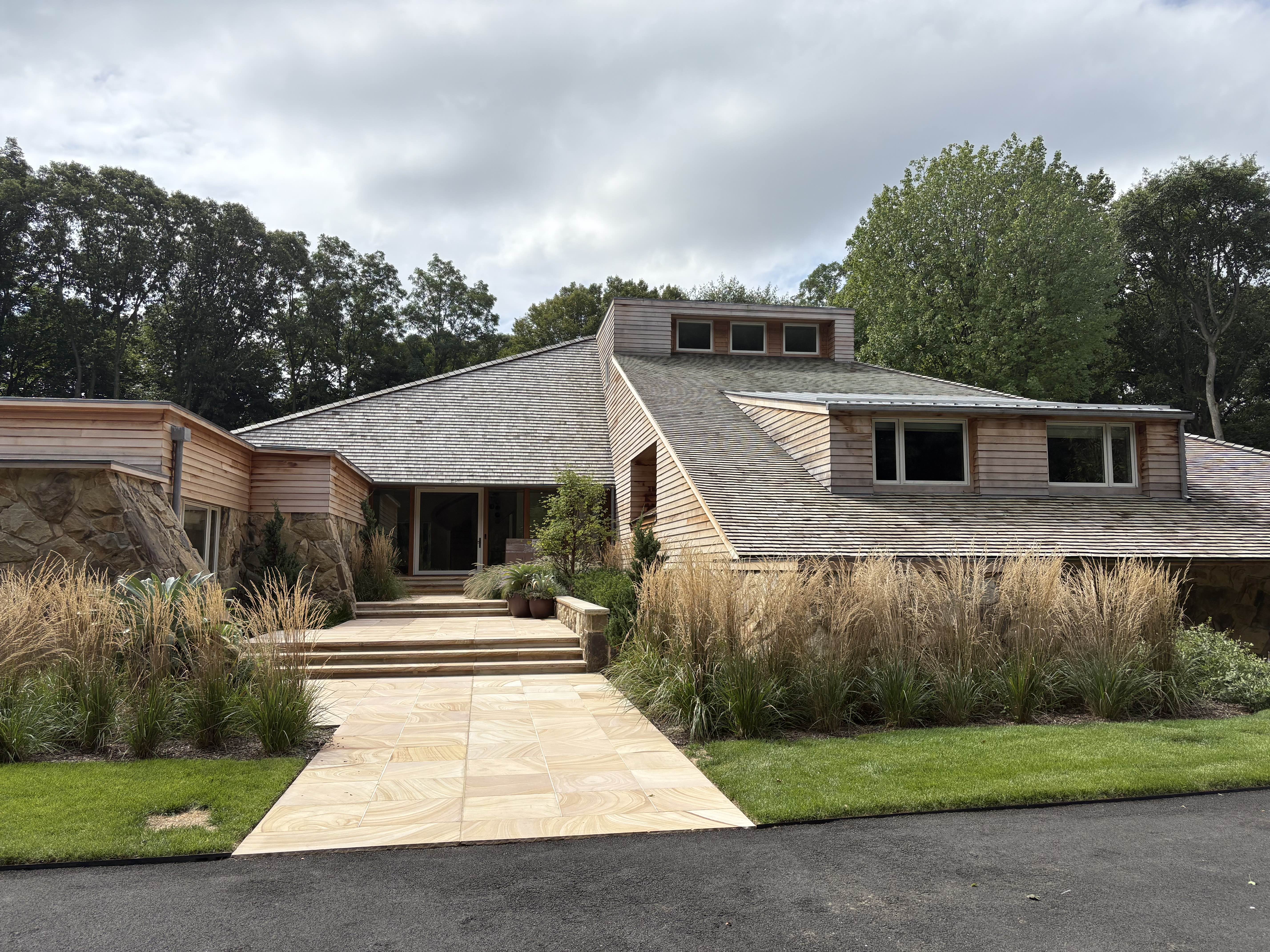 Locust Valley Residence